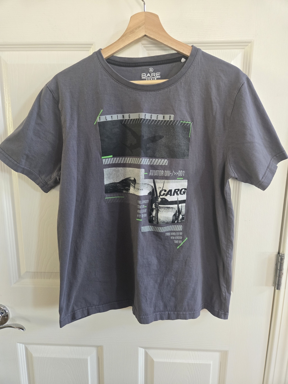 Bare Denim Gray Graphic Youth T-Shirt Of Flying Legend- Size XL